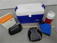 Igloo cooler, smaller cooler, insulated jug and so