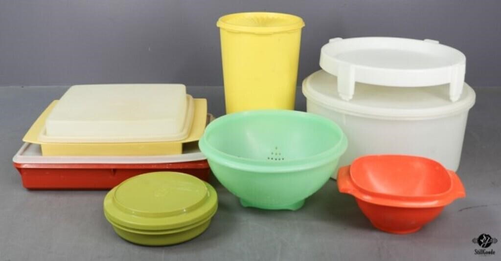 Tupperware Assortment / 7 Pc