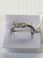 Flower Design Ring Size 9 .925 Silver