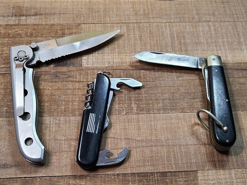 3x Vintage pocket knives