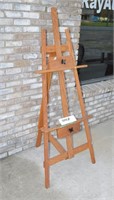 Nice Professional Full Sized Wood Artist's Easel