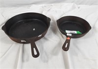 Two Frying pans of different sizes. Findlay 5 and