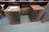 pair of Bose speakers Model 501 Direct/Reflecting