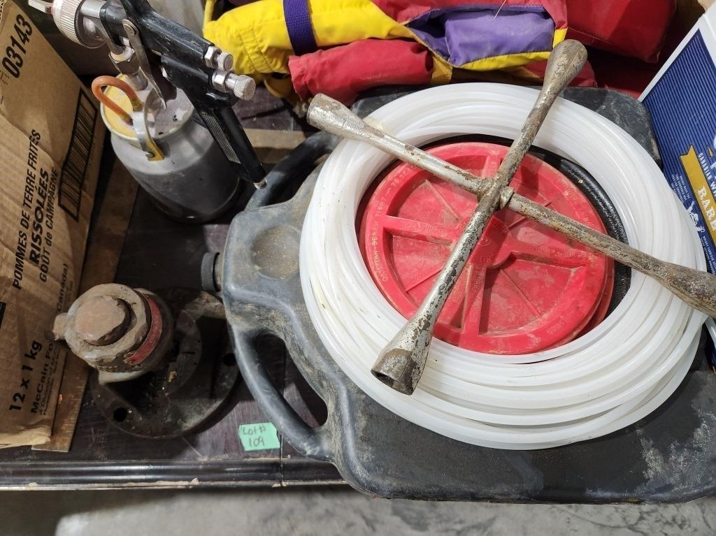 Bundle with oil pan, paint sprayer, tire rod,