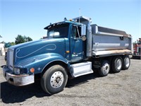 1990 International 9400 16' T/A Dump Truck