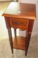 Single drawer table/stand. Measures: