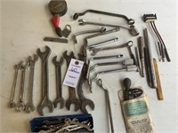 VTG WRENCHES & 90 ANGLES