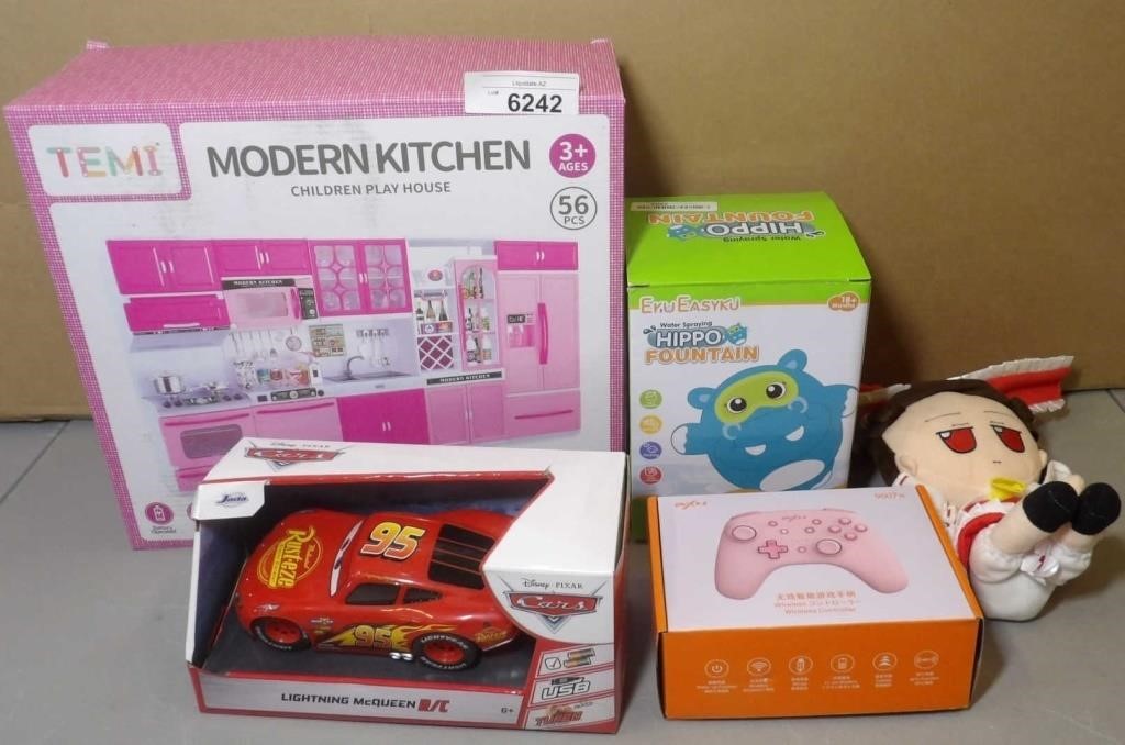 Temi Modern Toy Kitchen, Lighting Mcqueen & More