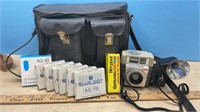 Kodak Brownie Camera w/Extra Flash Bulbs & Bag