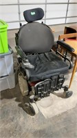 Electric wheelchair