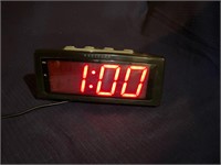 West Clock Alarm Clock-working