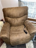 Lazy Boy Lift Chair (hardly used)