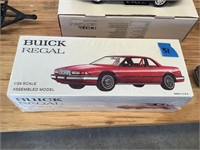Buick Regal 1/24 in box