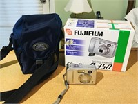 FujiFilm Digital Camera with case