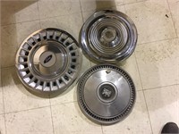 HUBCAPS LOT OF 3