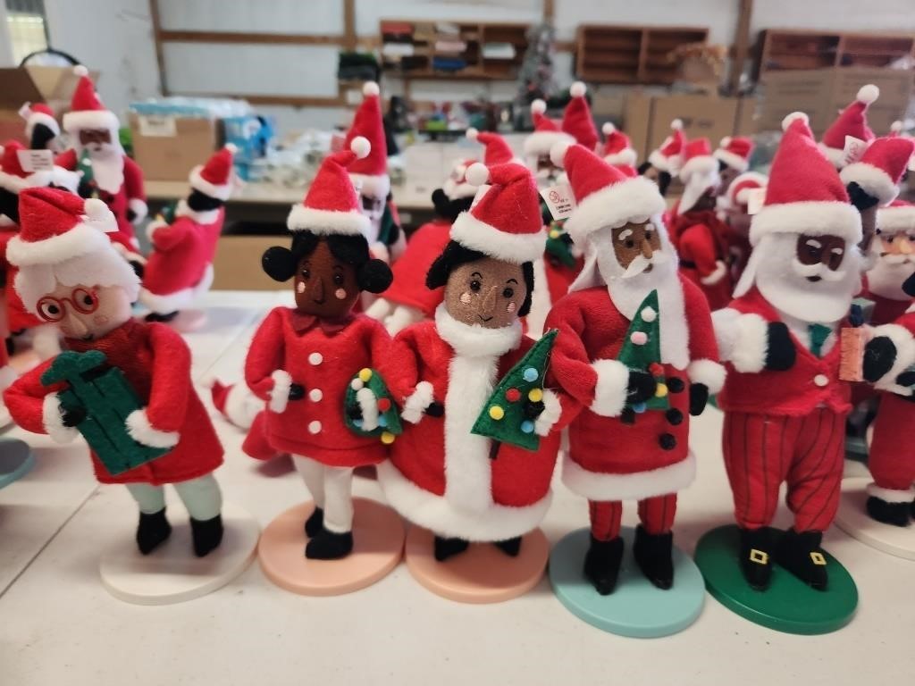 Approx 30 Santa Figurines