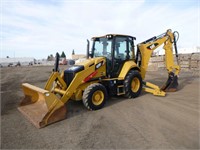 2017 Caterpillar 420F2 Loader Backhoe