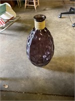 Floor sitting vase