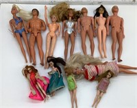 Vintsge lot of Assorted Barbie Dolls +++