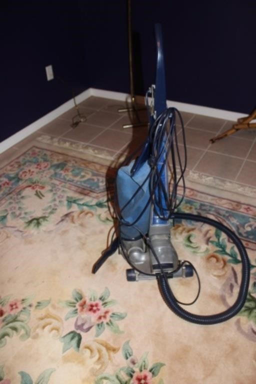 Tradition Vacuum Cleaner