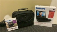 7 inch portable DVD player with case