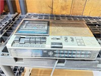 Tested & Working GE Clock Radio Cassette Player
