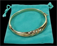14K Yellow gold spring hinged bangle bracelet,