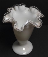 (G) 6.5" Fenton silver crest milk glass vase