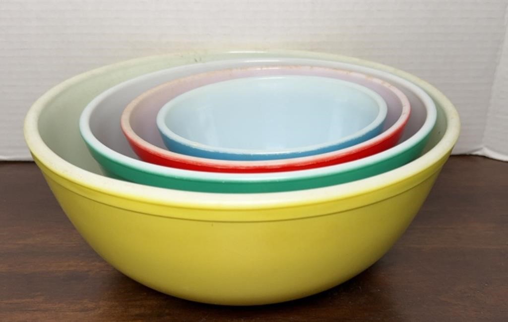 PYREX MIXING BOWL SET