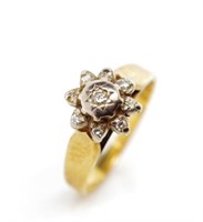 Diamond cluster and 18ct yellow gold ring