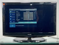 Samsung flat screen TV, 40" - 2007, no remote.