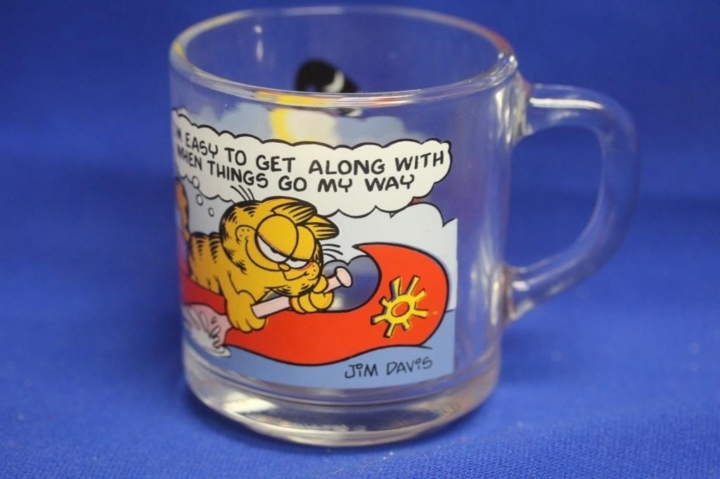 A 1978 McDonald Garfield Glass Cup