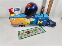 Jeff Gordon Mini Helmet, Hauler & Lure