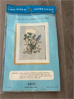 Vintage Needlepoint Embroidery Kit Queen Anne Lace