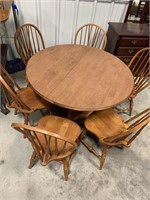 Tell City Wood Dining Table w/ Chairs