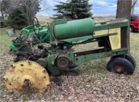 John Deere Model 620 LP ( READ DESCRIPTION )