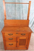 ANTIQUE OAK WOOD WASH STAND