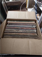 Box of records 33s rock and 18 others