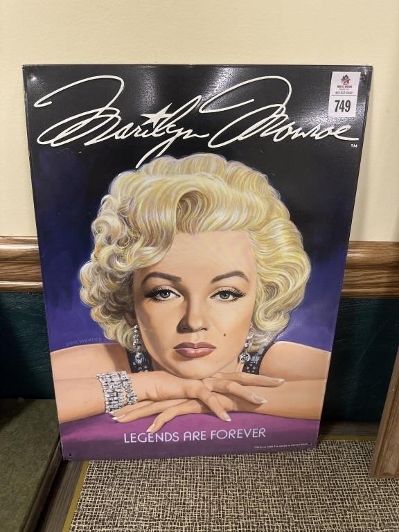 Marilyn Monroe metal sign