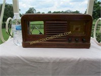 Philco model 42-22CL radio