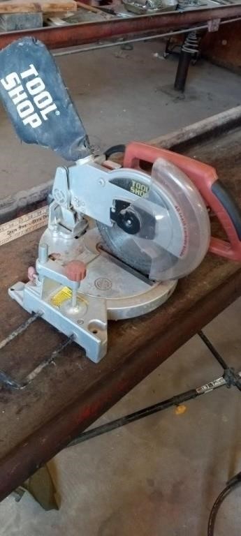 8-1/4 Compound miter saw tested and works