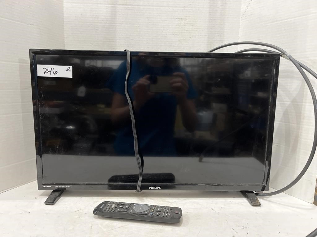 Phillips Flat Screen TV with Remote