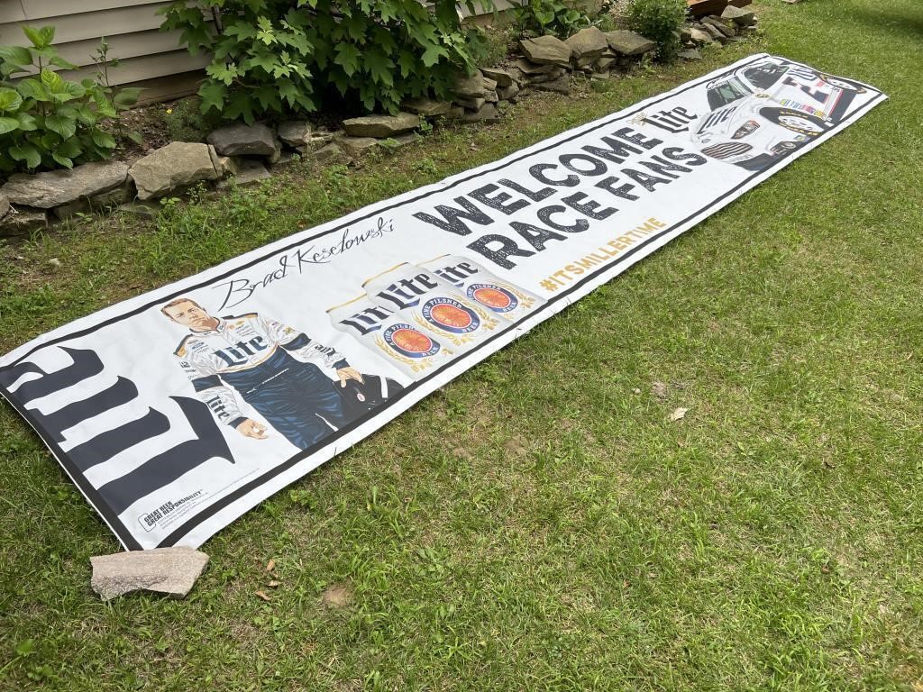 20'X3.5' WELCOME RACE FANS  LITE BEER BANNER