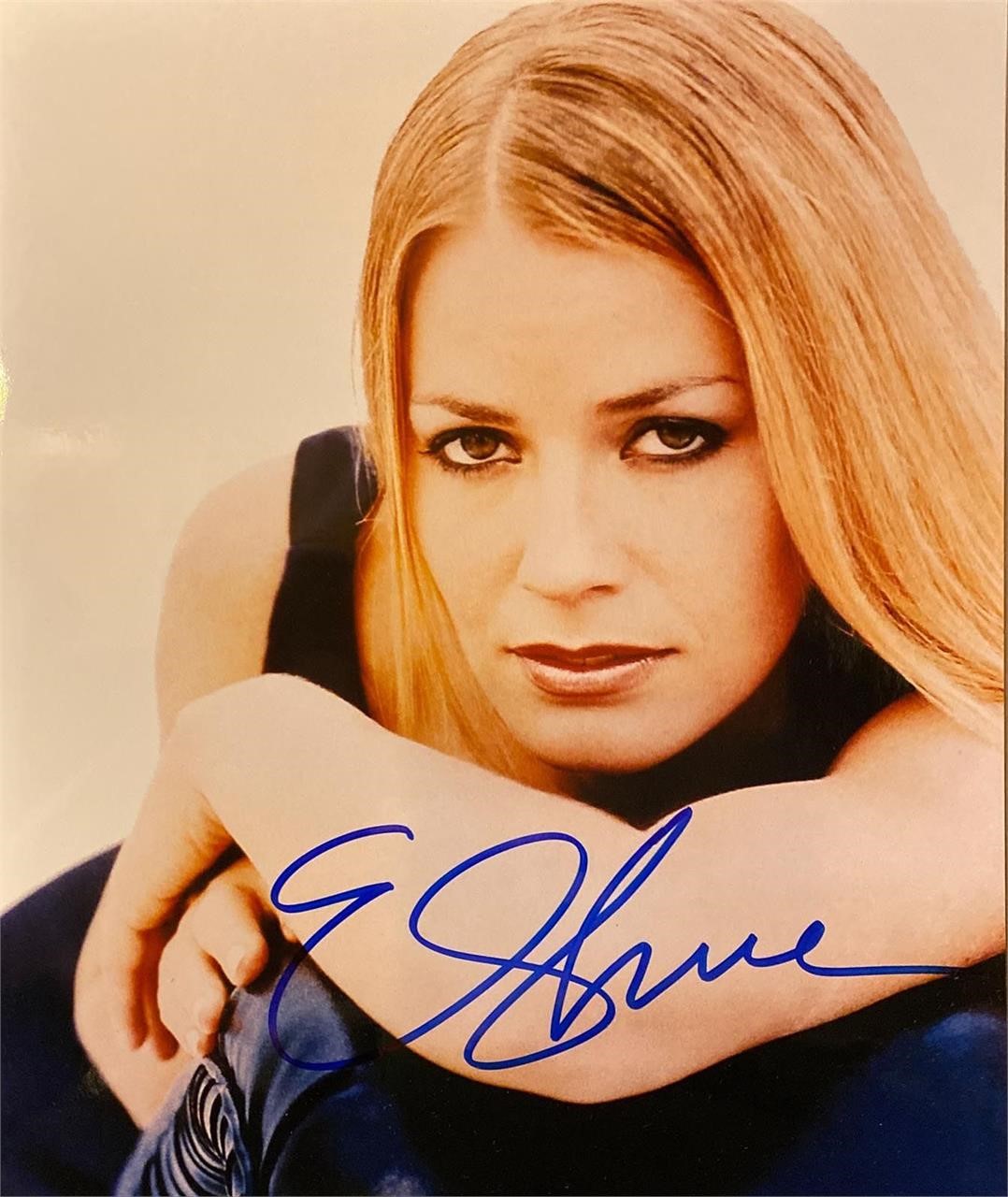 Elisabeth Shue signed photo