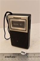 Panasonic R1019 Transistor Radio