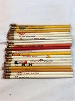 Lot Vintage  advertising pencils
