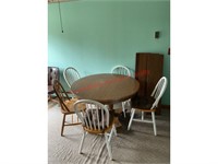 Table w/ 4 Matching Chairs + Chair & 4 Leaves 47"