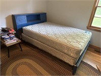 Three Pc Vintage Full Size Bedroom Suite