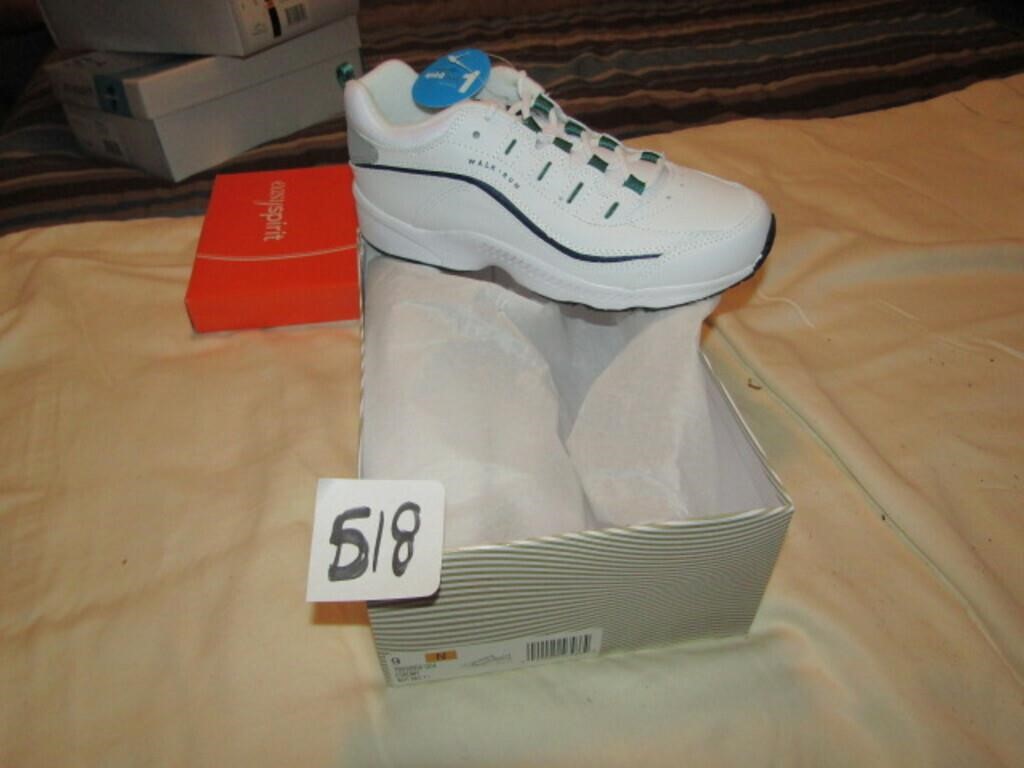 EASY SPIRIT 9N WALK -RUN SHOES -NIB