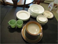 GROUP OF DISHES - CORNINGWARE, FIRE KING